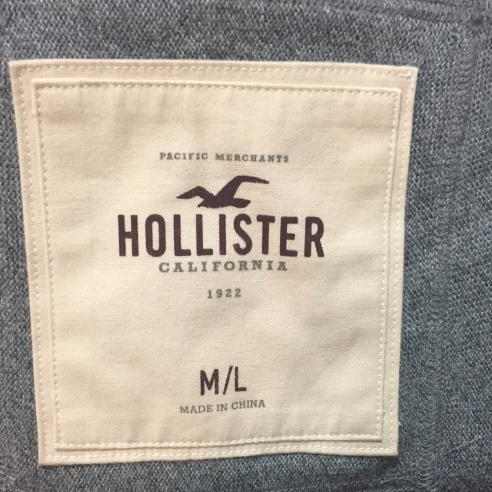 Hollister women’s long sleeveless grey and red cardigan​​ - Picture 10 of 10
